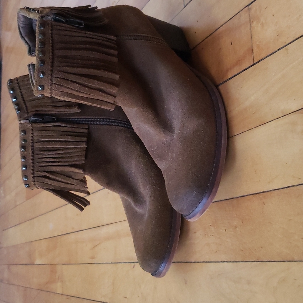 BareTraps Wendell Suede Fringe Bootie 8.5